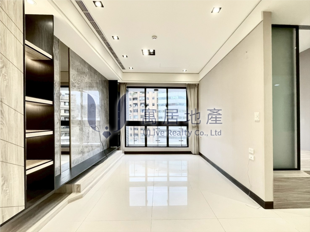 MRT信義安和、101
採光美居24小時管理
可入籍 寵物友善