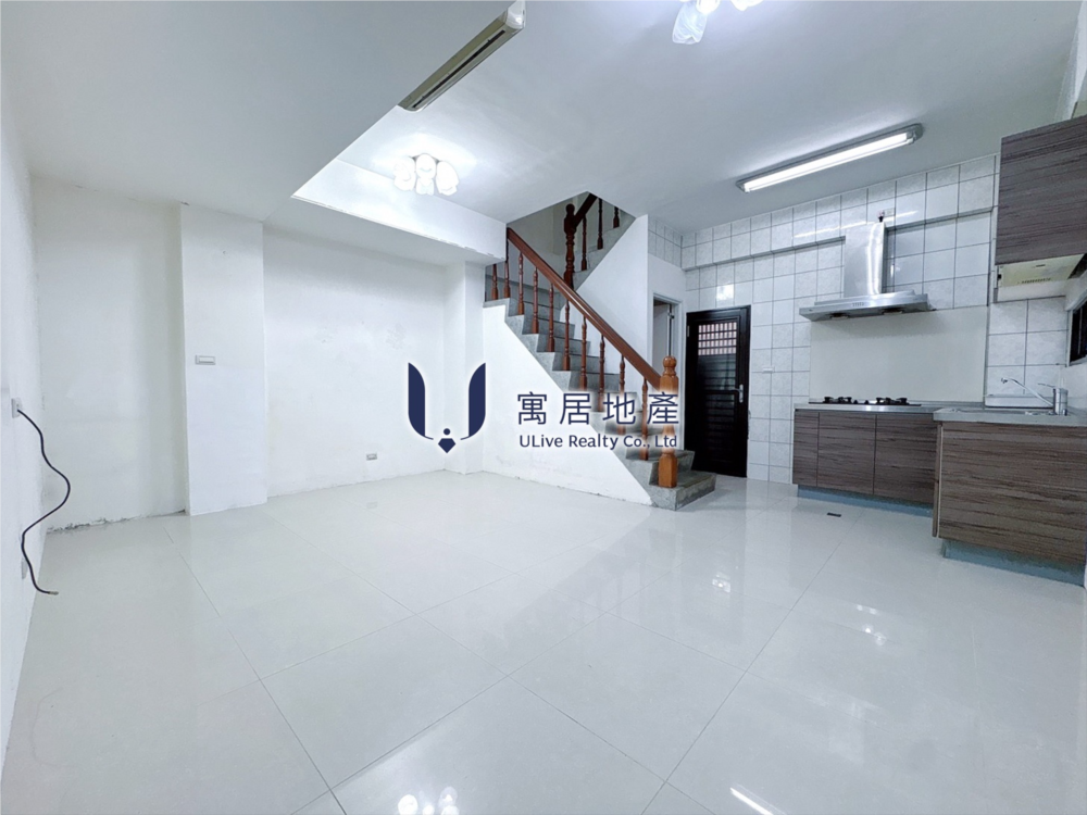 MRT龍山寺｜萬華火車站｜稀有透天可住可辦