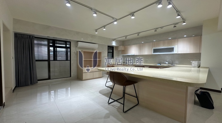 步行天母國小約3分鐘｜39坪電梯大3房3衛浴